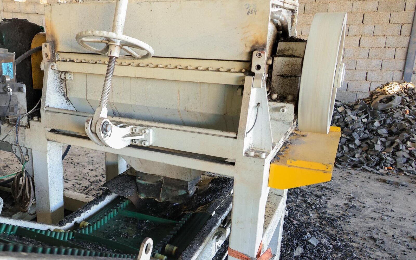 How crumb rubber is made
