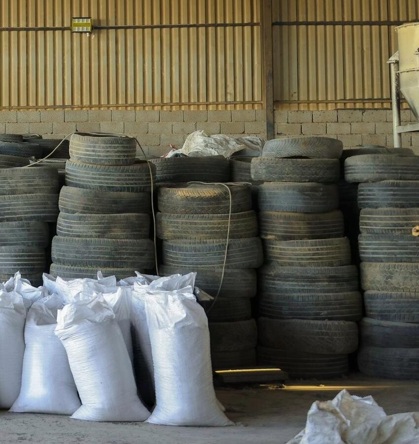 What comes out of one tonne of tyres?